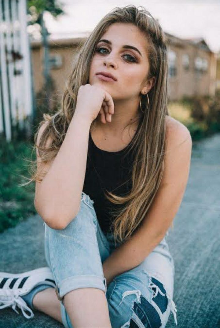 Baby Ariel Biography: Height, Boyfriend, Age, Real Name, Net Worth, Songs, Movies, TV Shows, TikTok, Zombies, Sims 4, Pink, Wikipedia