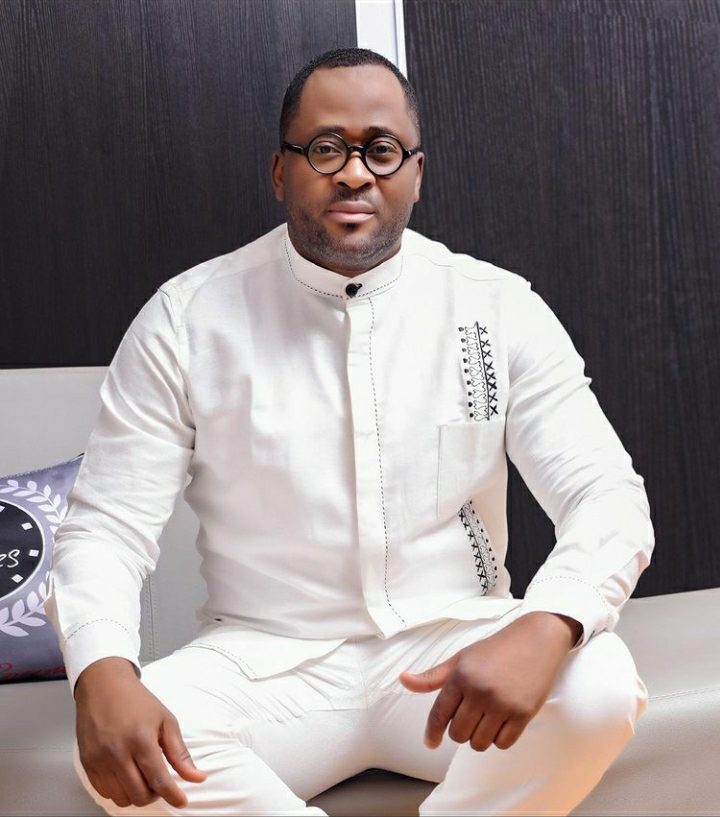 Desmond Elliot Biography: Children, Wife, Age, Daughter, Net Worth, Twins, House Pictures, State Of Origin, Bridge, Meaning, Twitter, Wikipedia