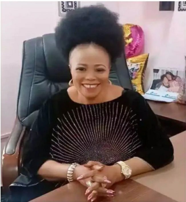 See Beautiful Pictures of Singer Teniola's Mother